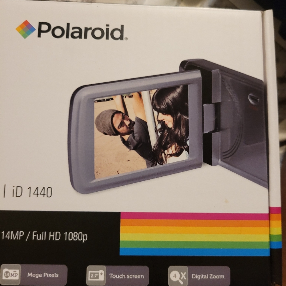 Handheld Polaroid Camera - Picture 2 of 4